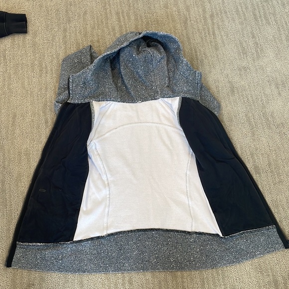 Lululemon scuba hoodie - Picture 4 of 6